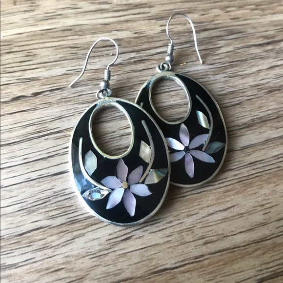 Mexican Silver, Mother of Pearl Earrings - Picture 3 of 6